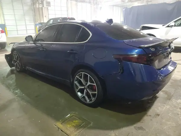 ZARFANBN3M7649517 2021 ALFA ROMEO GIULIA - Image 2