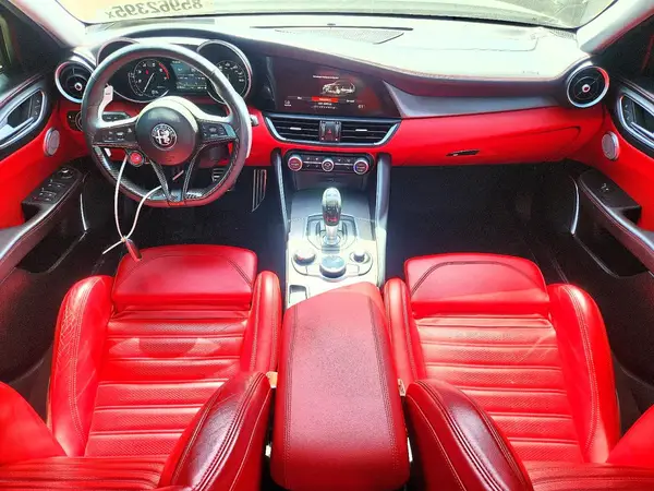 ZARFANBN4K7603644 2019 ALFA ROMEO GIULIA - Image 8