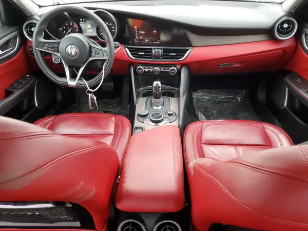ZARFANBN4K7619164 2019 ALFA ROMEO GIULIA - Image 8