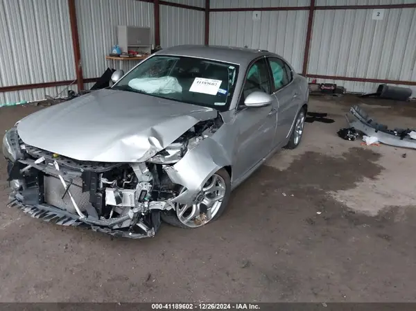 ZARFANBN4K7622131 2019 ALFA ROMEO GIULIA - Image 2