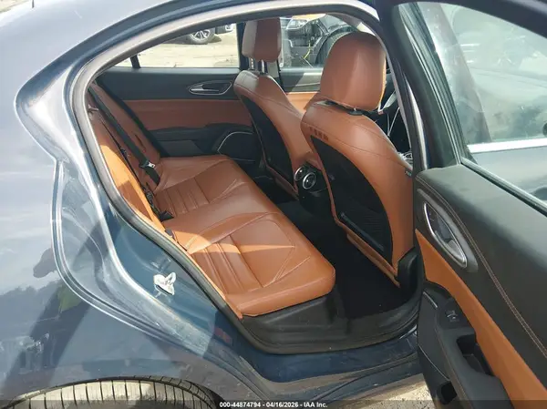 ZARFANBN4K7623084 2019 ALFA ROMEO GIULIA - Image 8