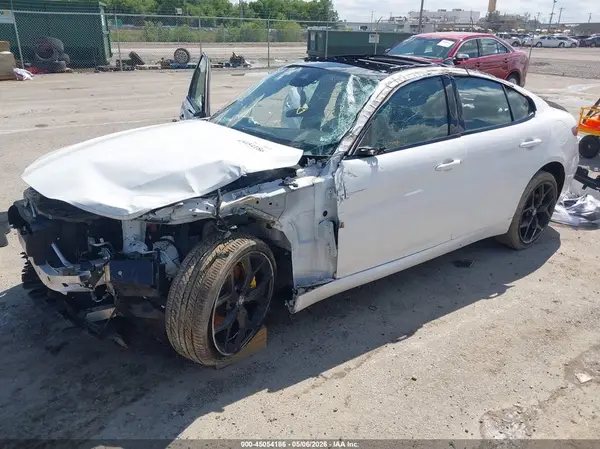 ZARFANBN4L7629551 2020 ALFA ROMEO GIULIA - Image 2