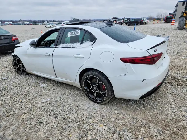 ZARFANBN4L7630005 2020 ALFA ROMEO GIULIA - Image 2