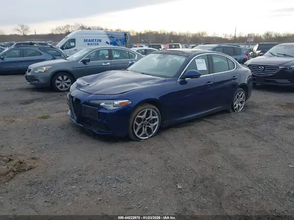 ZARFANBN4L7631025 2020 ALFA ROMEO GIULIA - Image 2