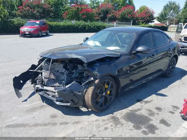 ZARFANBN4L7632241 2020 ALFA ROMEO GIULIA - Image 2