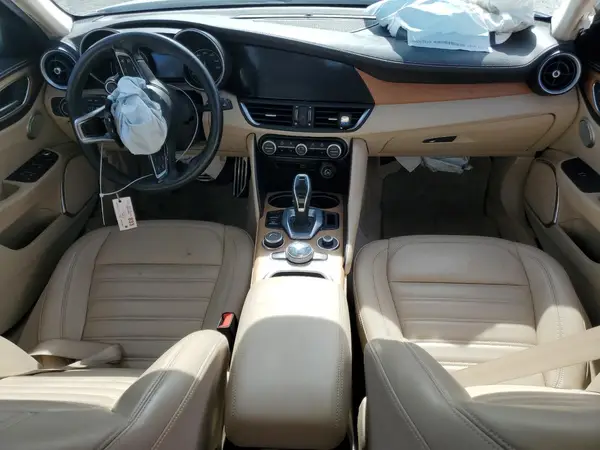 ZARFANBN4L7633583 2020 ALFA ROMEO GIULIA - Image 8