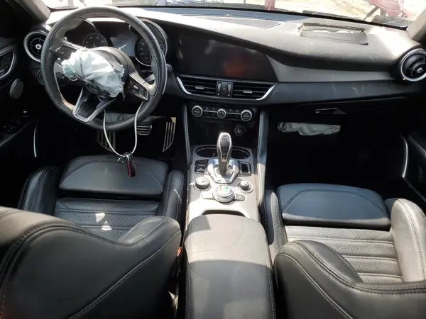 ZARFANBN4L7633860 2020 ALFA ROMEO GIULIA - Image 8