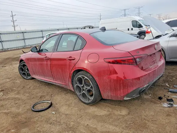 ZARFANBN4M7641314 2021 ALFA ROMEO GIULIA - Image 2