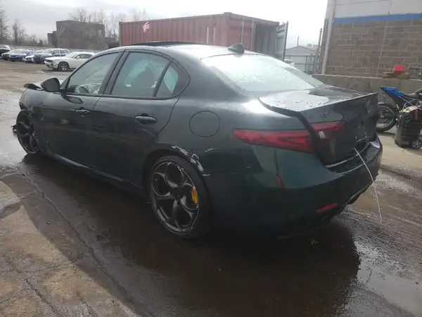 ZARFANBN4M7644634 2021 ALFA ROMEO GIULIA - Image 2