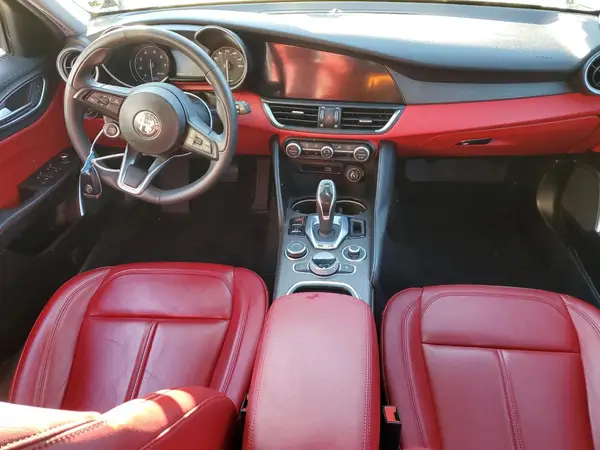 ZARFANBN4M7645427 2021 ALFA ROMEO GIULIA - Image 8