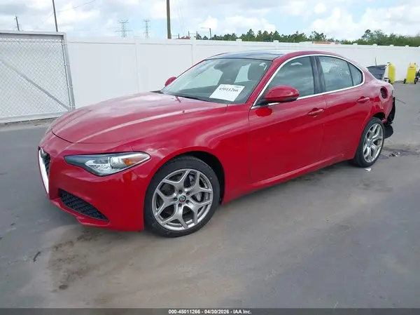 ZARFANBN4M7645668 2021 ALFA ROMEO GIULIA - Image 2
