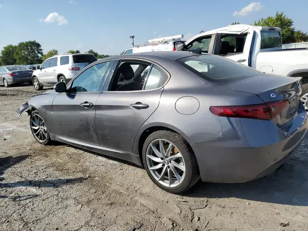 ZARFANBN4N7655165 2022 ALFA ROMEO GIULIA - Image 2