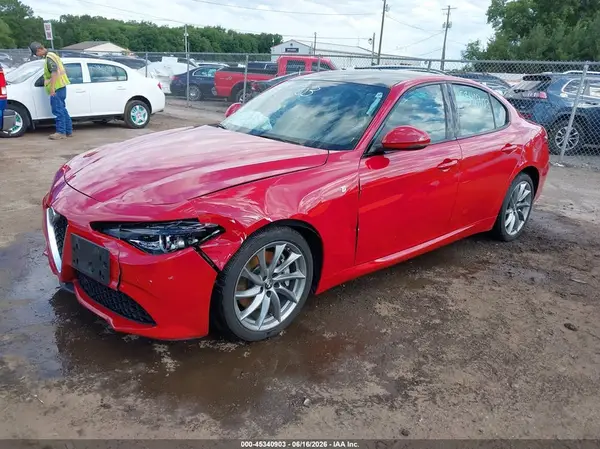 ZARFANBN4P7670185 2023 ALFA ROMEO GIULIA - Image 2