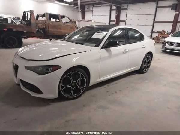 ZARFANBN4R7679830 2024 ALFA ROMEO GIULIA - Image 2