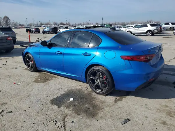 ZARFANBN5K7612899 2019 ALFA ROMEO GIULIA - Image 2