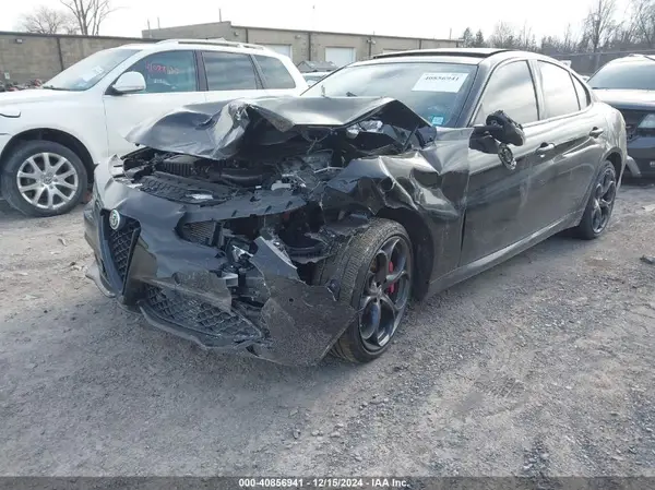 ZARFANBN5K7616838 2019 ALFA ROMEO GIULIA - Image 2
