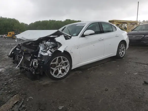 ZARFANBN5L7635942 2020 ALFA ROMEO GIULIA - Image 1