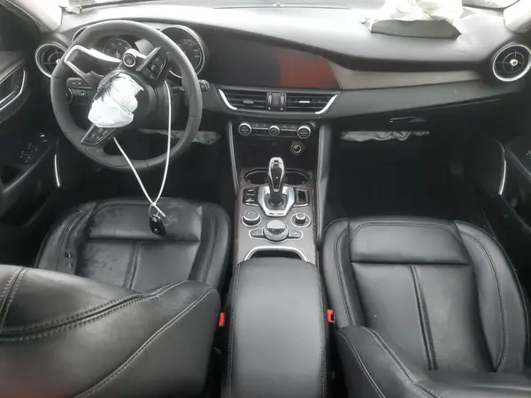 ZARFANBN5L7635942 2020 ALFA ROMEO GIULIA - Image 8