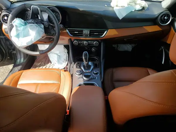 ZARFANBN5M7648529 2021 ALFA ROMEO GIULIA - Image 8