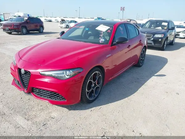 ZARFANBN5N7652811 2022 ALFA ROMEO GIULIA - Image 2