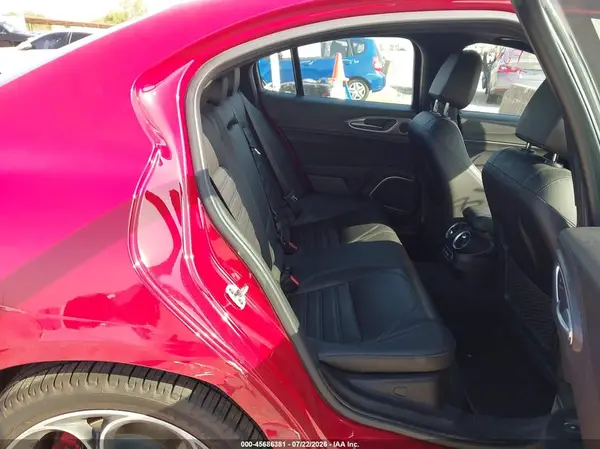ZARFANBN5N7652811 2022 ALFA ROMEO GIULIA - Image 8