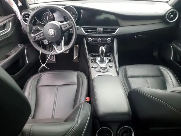 ZARFANBN5N7656664 2022 ALFA ROMEO GIULIA - Image 8