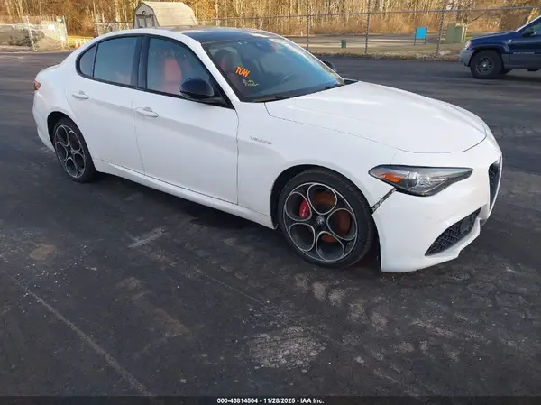 ZARFANBN5N7664442 2022 ALFA ROMEO GIULIA