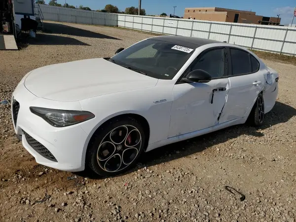 ZARFANBN5N7665638 2022 ALFA ROMEO GIULIA