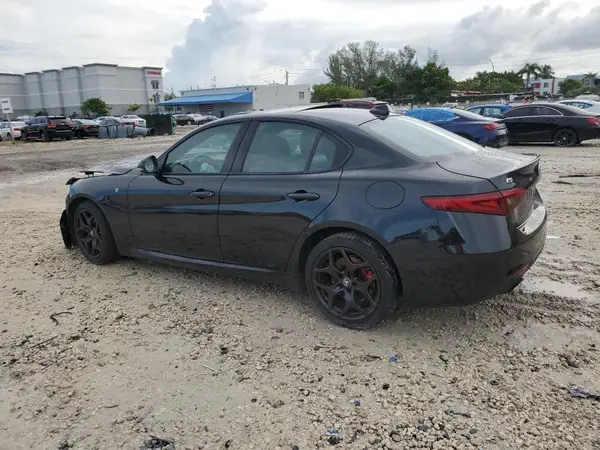 ZARFANBN5P7670857 2023 ALFA ROMEO GIULIA - Image 2