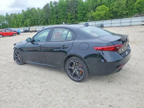 ZARFANBN6K7601863 2019 ALFA ROMEO GIULIA - Image 2