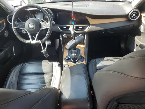 ZARFANBN6K7605234 2019 ALFA ROMEO GIULIA - Image 8