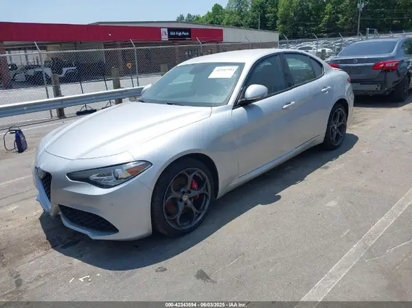 ZARFANBN6K7609476 2019 ALFA ROMEO GIULIA - Image 2
