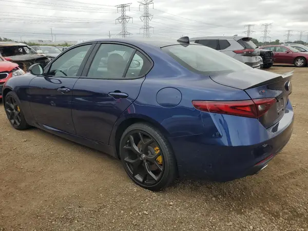 ZARFANBN6M7643744 2021 ALFA ROMEO GIULIA - Image 2