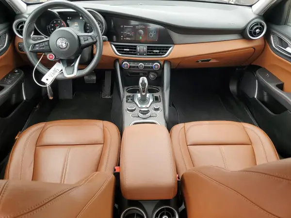 ZARFANBN6M7643744 2021 ALFA ROMEO GIULIA - Image 8