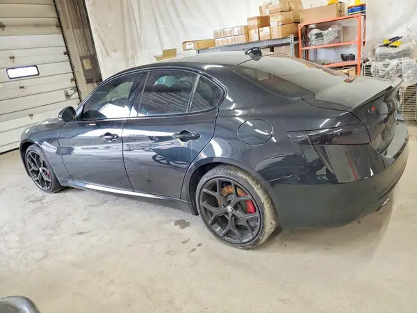 ZARFANBN6M7645512 2021 ALFA ROMEO GIULIA - Image 2