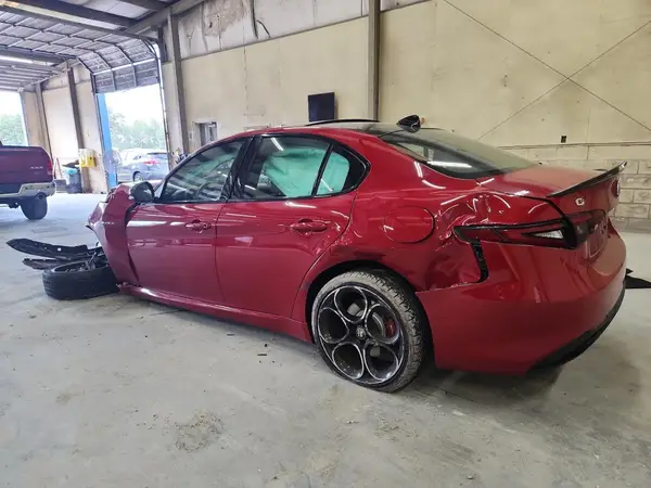 ZARFANBN6N7664773 2022 ALFA ROMEO GIULIA - Image 2