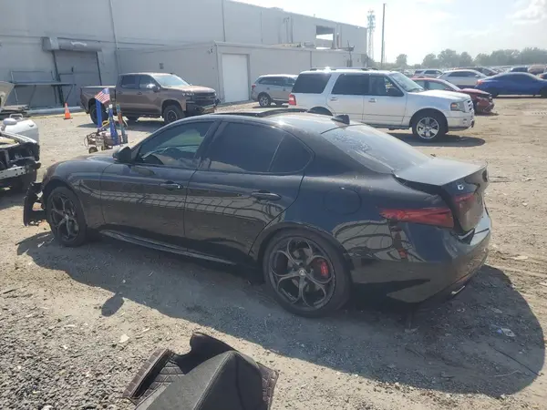 ZARFANBN7K7608207 2019 ALFA ROMEO GIULIA - Image 2