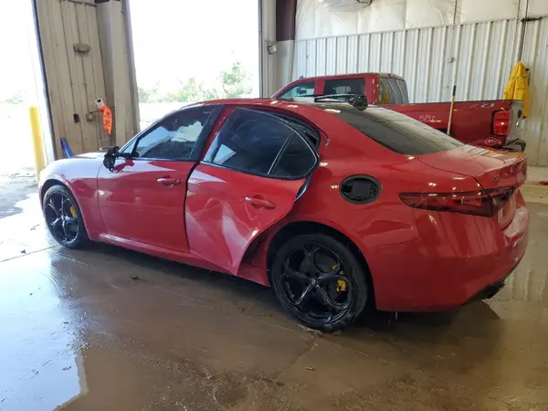 ZARFANBN7L7632010 2020 ALFA ROMEO GIULIA - Image 2