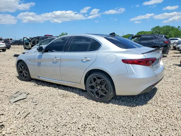 ZARFANBN7L7638776 2020 ALFA ROMEO GIULIA - Image 2