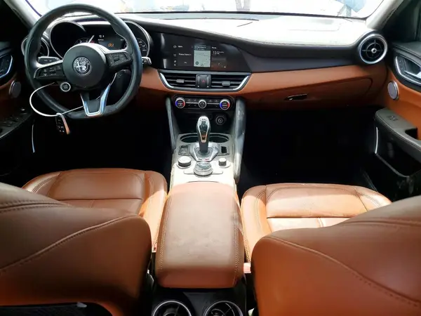 ZARFANBN7M7643638 2021 ALFA ROMEO GIULIA - Image 8
