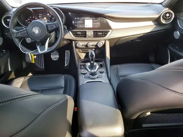 ZARFANBN7N7652812 2022 ALFA ROMEO GIULIA - Image 8