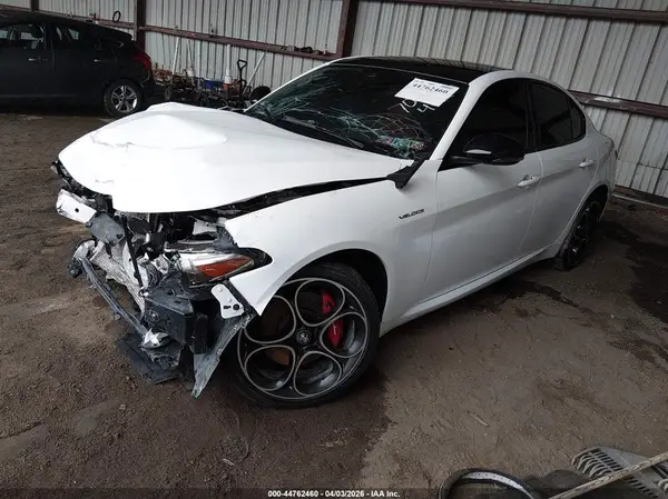 ZARFANBN7N7655435 2022 ALFA ROMEO GIULIA - Image 2
