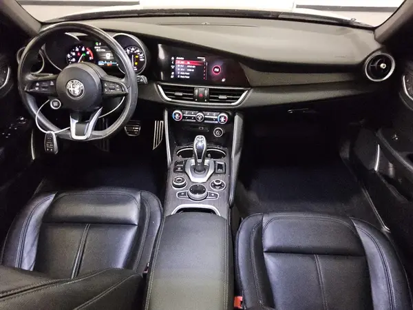 ZARFANBN7N7656018 2022 ALFA ROMEO GIULIA - Image 8