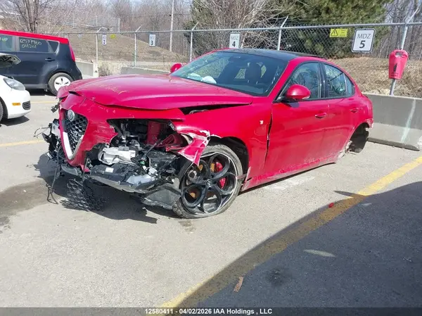ZARFANBN7N7662563 2022 ALFA ROMEO GIULIA - Image 2