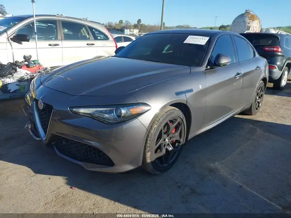 ZARFANBN7P7674750 2023 ALFA ROMEO GIULIA - Image 2