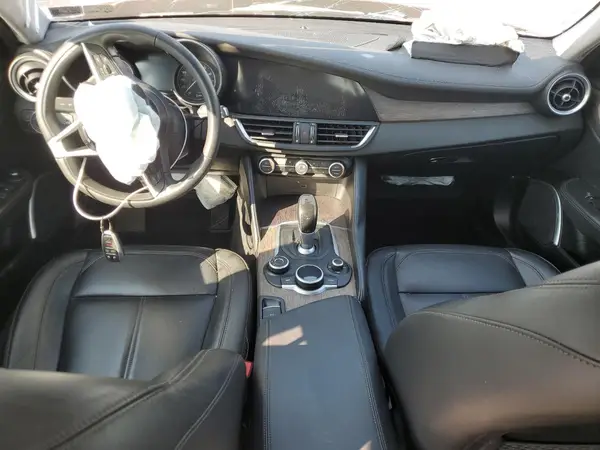 ZARFANBN8K7605333 2019 ALFA ROMEO GIULIA - Image 8