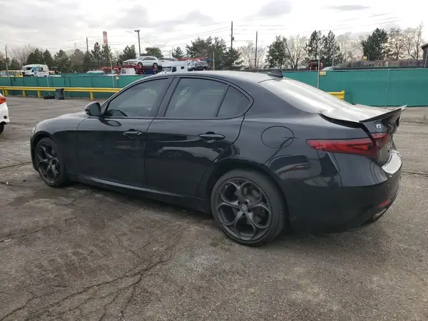 ZARFANBN8K7614033 2019 ALFA ROMEO GIULIA - Image 2