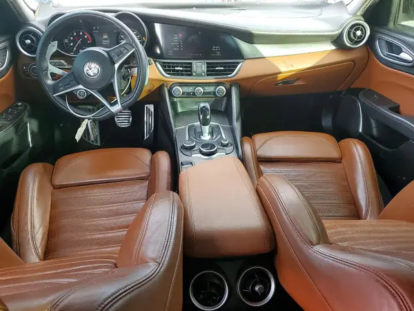 ZARFANBN8K7617529 2019 ALFA ROMEO GIULIA - Image 8