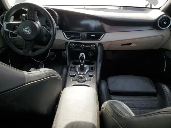 ZARFANBN8L7638821 2020 ALFA ROMEO GIULIA - Image 8