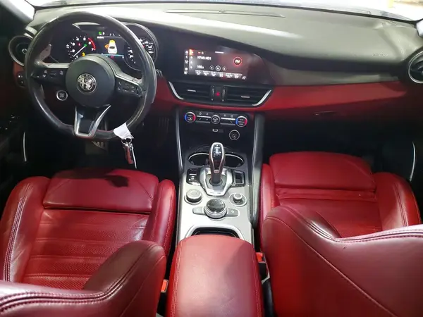 ZARFANBN8M7640568 2021 ALFA ROMEO GIULIA - Image 8